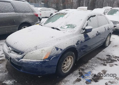 2005 Honda Accord 2.4 Lx z USA, uszkodzony, nr VIN 1HGCM56495A024101